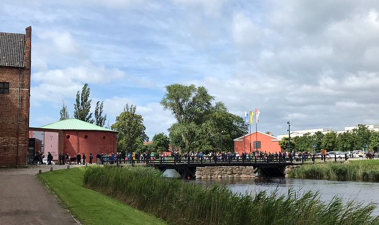 Kö på bron över vallgraven vid Malmöhus slott