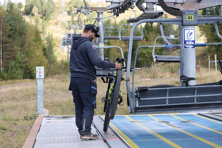 I Orsa Grönklitt erbjuds cykling från toppen