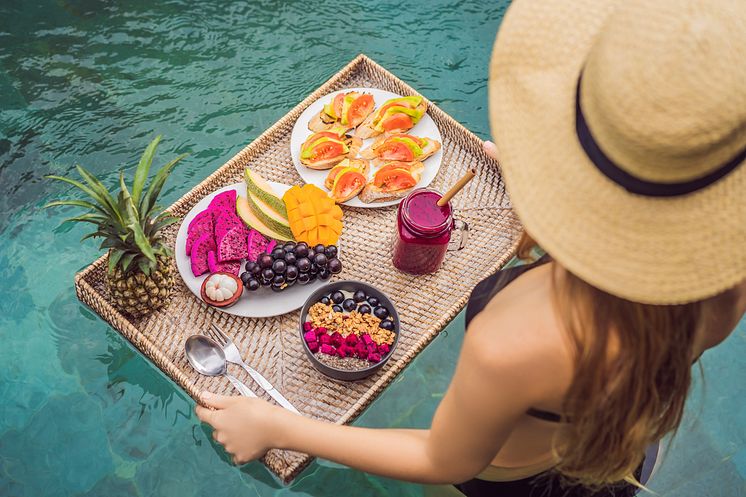 THEME_FOOD_PERSON_WOMAN_POOL_GettyImages-1156355300_Universal_Within usage period_78511