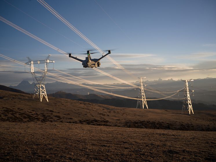 Electrical Transmission Tower-Day time working 1.jpg