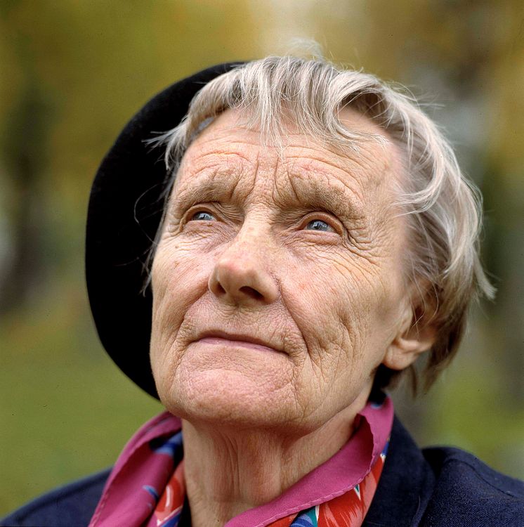 Astrid Lindgren porträtt färg