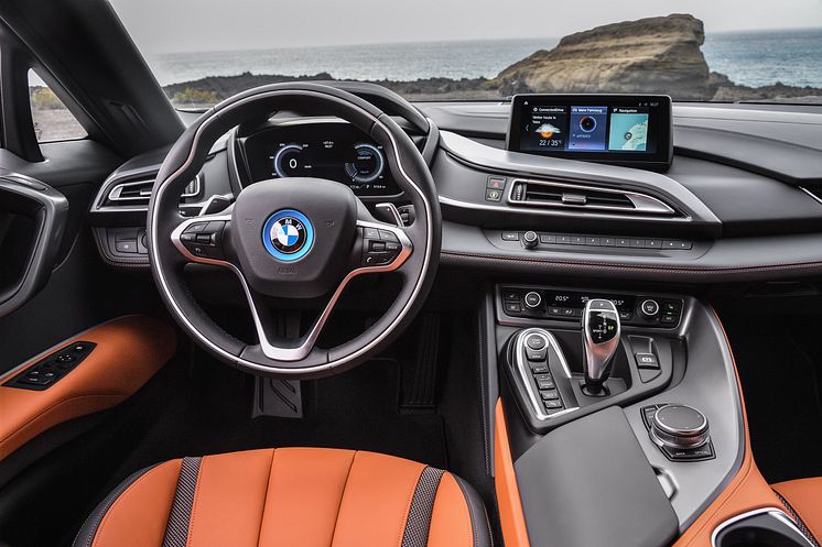 NYA BMW i8 ROADSTER 