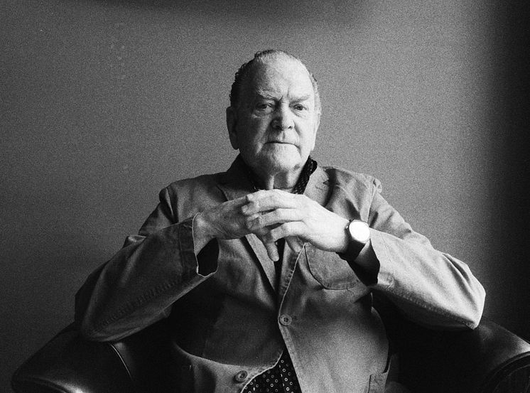 Portrait of Erró by photographer Saga Sigurðardóttir, 2019