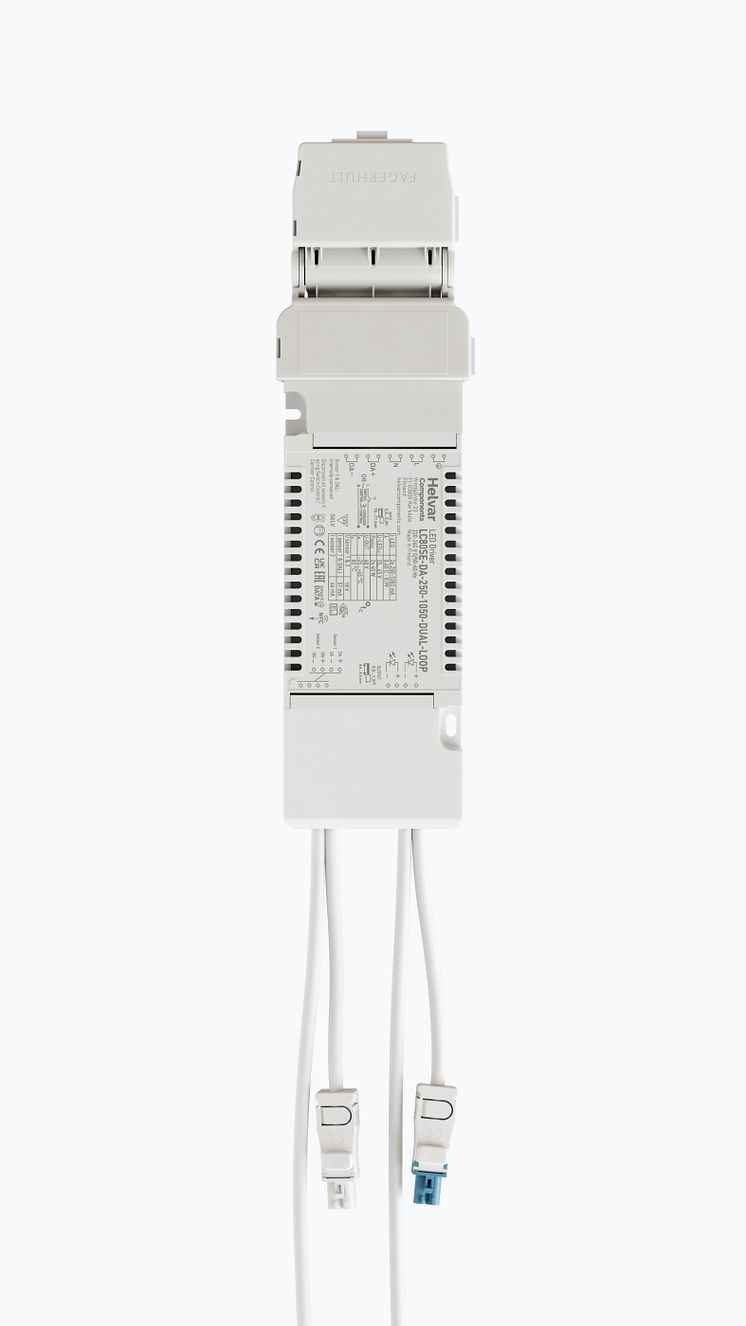 Twin_Dual Driver_Press_03.jpg