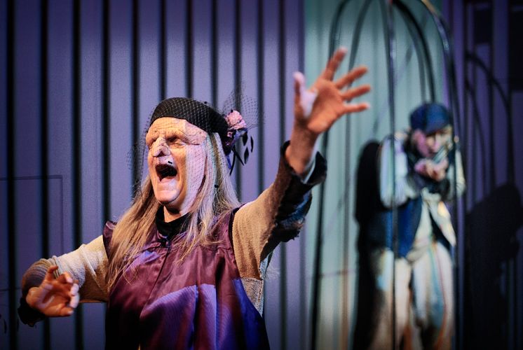 Vargtimma Nypremiär 6 mars på Folkteatern Göteborg - en magisk föreställning för barn inspirerad av de klassiska folksagorna