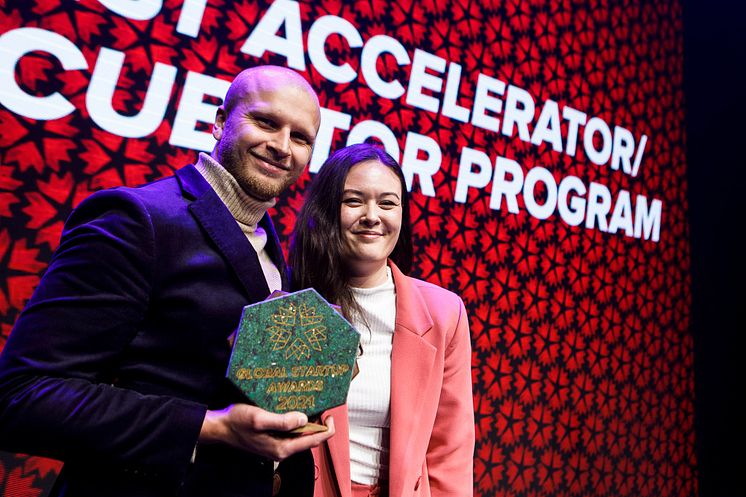 Cecilia Biisgard and Gustav Dalén receicing the global award on behalf of Sting