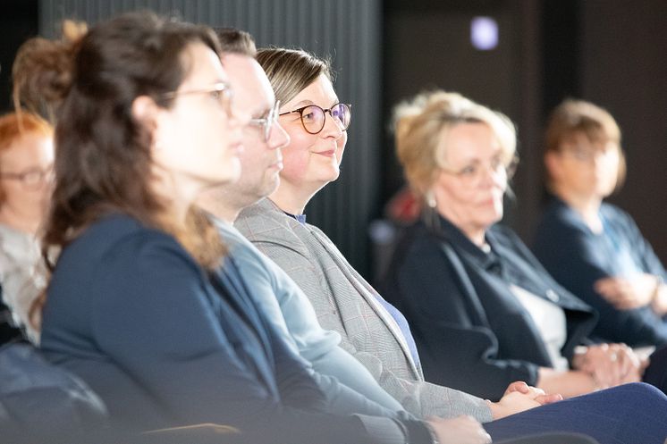 Bildung in Bewegung | Antrittsvorlesung von Prof.in Dr.in Raphaela Porsch | „Quo vadis Lehrer*innenbildung in Deutschland?“