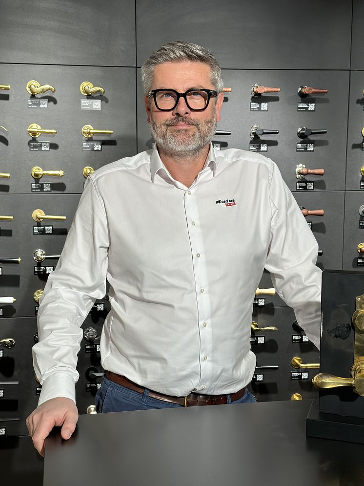 Foto af Claus Møller, der er salgschef for den nye sikringsafdeling. 