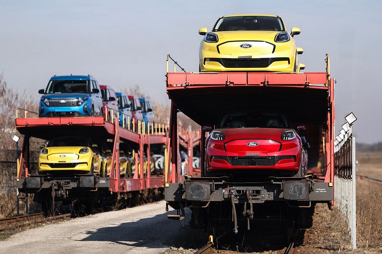2025_FORD_ELECTRIC_VEHICLES_11.jpg