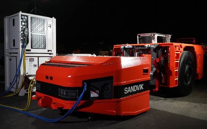 Sandvik LH518B.jpg