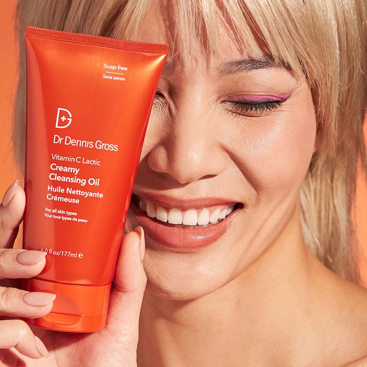 Vitamin C + Lactic Creamy Cleansing Oil          