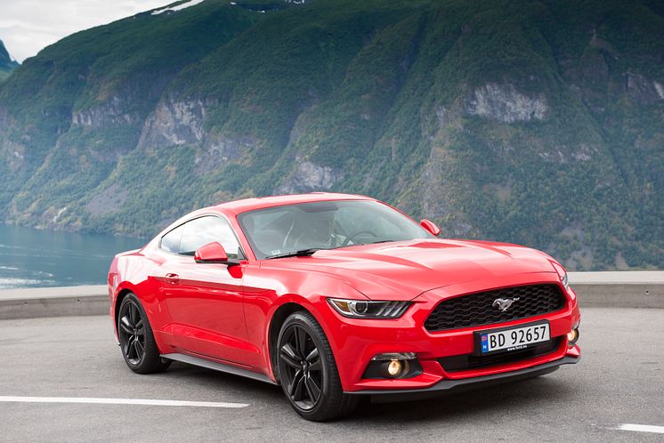 Endelig har nye Ford Mustang kommet til Norge