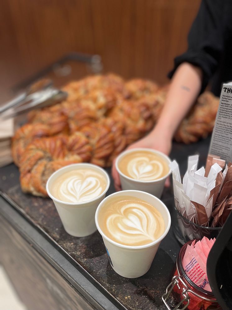 Kaffe vid nyckelutlämning