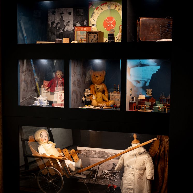 Tyvetallet - Oslo Museum-1999.jpg