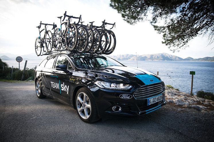 A Ford bejelenti együttműködési szándékát a Team Sky csapattal; a vállalat lesz az elit kerékpárcsapat exkluzív autó- és haszongépjármű-szállítója