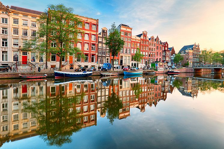 DEST_NETHERLANDS_AMSTERDAM_CANAL_GettyImages-1138786612_Universal_Within usage period_59649