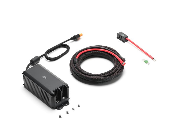 DJI Power 1kW Super Fast Car Charger_Family Photo.jpg