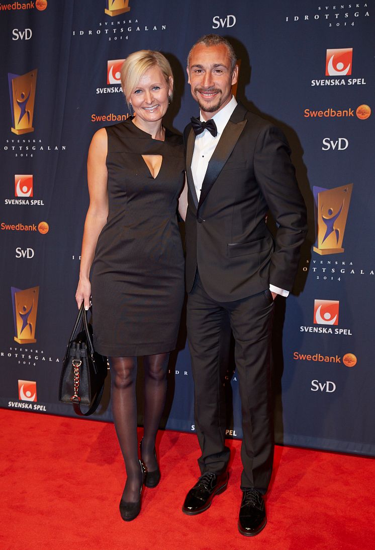 Henrik Larsson med hustru på röda mattan Svenska Idrottsgalan