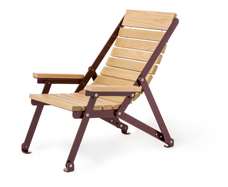 Loj Sunchair, design Thomas Bernstrand