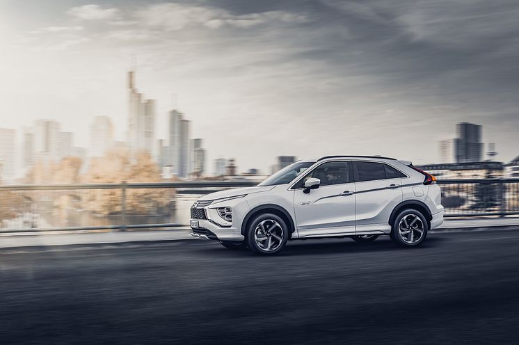 MITSUBISHI ECLIPSE CROSS PHEV