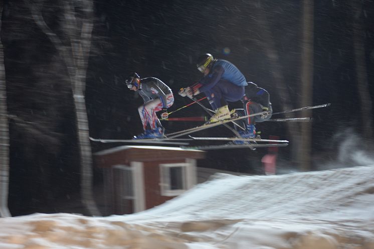 Svenska och franska skicrosslandslaget tränar tillsammans i Hemavan