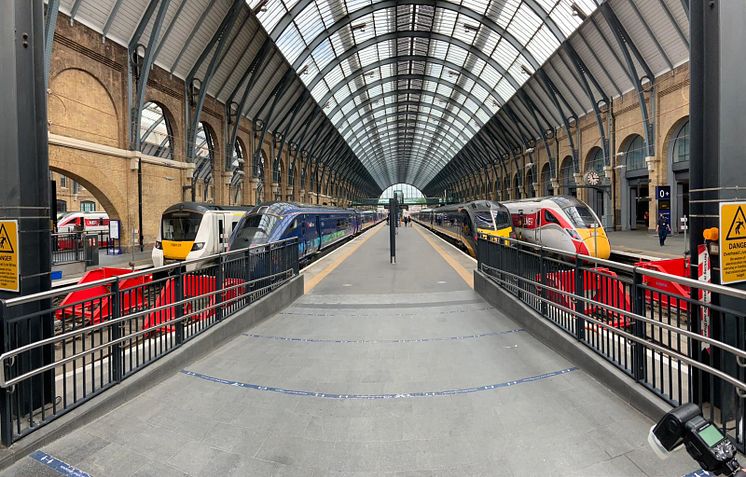 KX trains on the new platforms