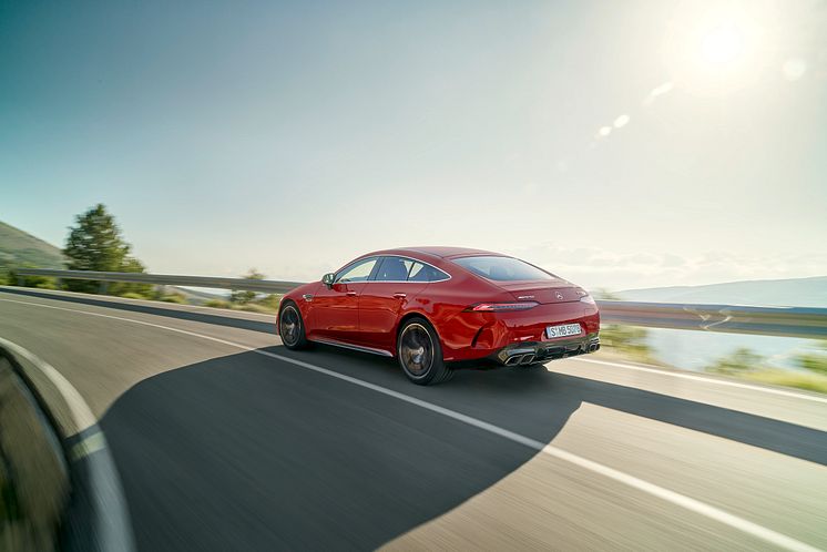 Mercedes-AMG GT 63 S E PERFORMANCE