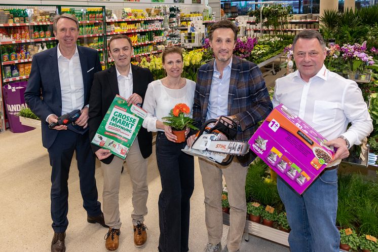 hagebaumarkt_ Wiesinger_Tumeltsham_Neueröffnung_Gruppenbild