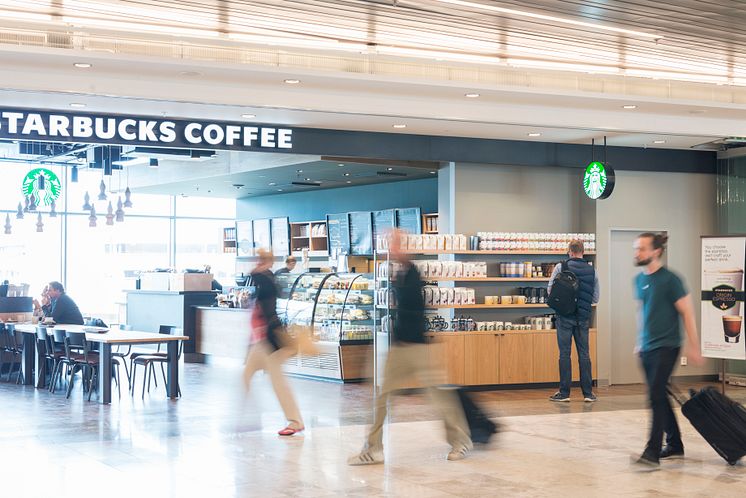 SkyBridge med Starbucks, Stockholm Arlanda Airport