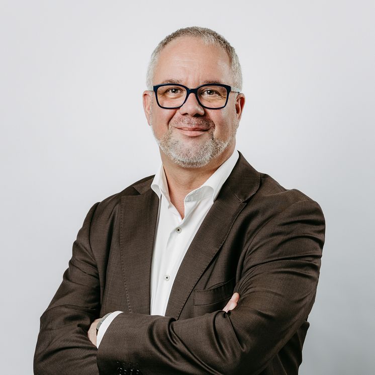 Tino Schuchard - Partnervertrieb Outbox AG