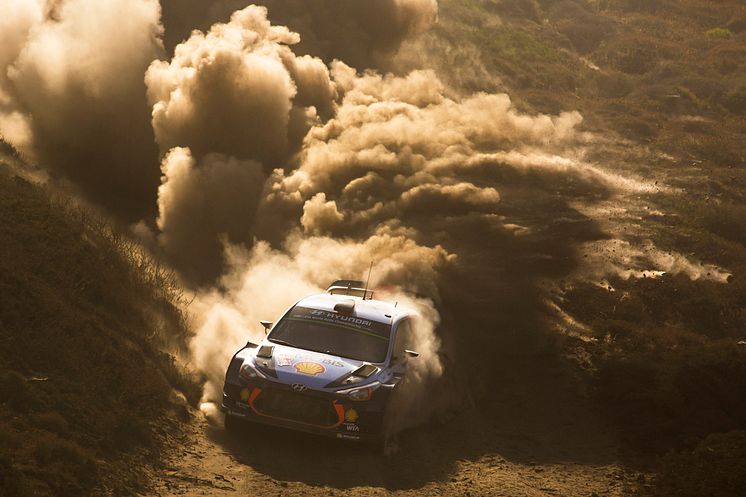 Hyundai_Motorsport_Rally_Sardegna_1