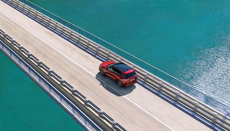 2019_FORD_KUGA_DYNAMIC_AERIAL