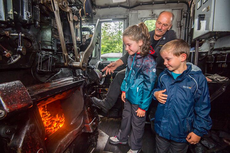 Fichtelbergbahn_Cranzahl_Oberwiesenthal_Familie_Foto TVE_GeorgUlrichDostmann063