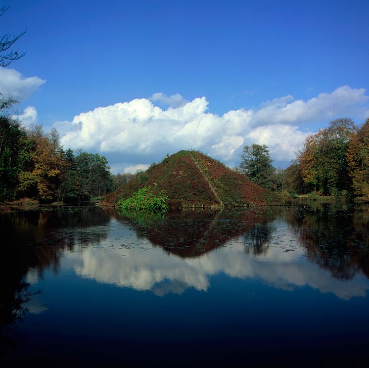 Tumulus-pyramiden over fyrst og fyrstinde Pückler-Muskau