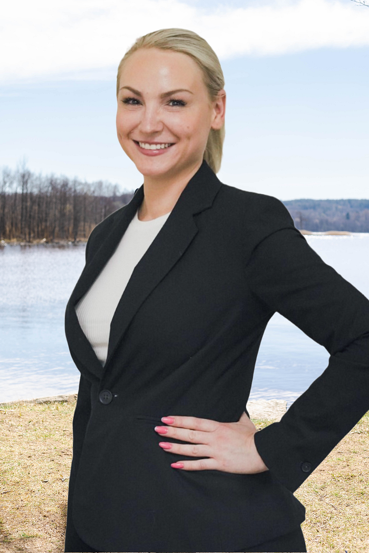 Lisa Forsberg 2.png