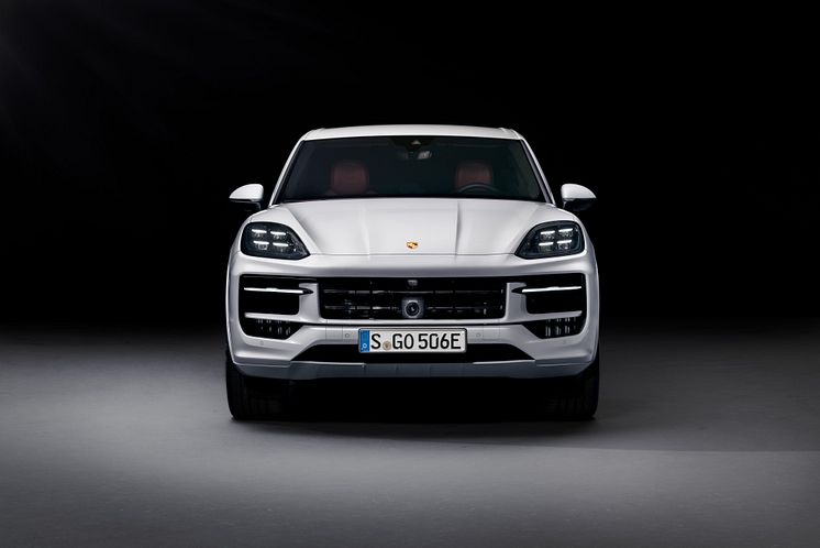 Cayenne_E-Hybrid_exterior__Front_Kopie_highres