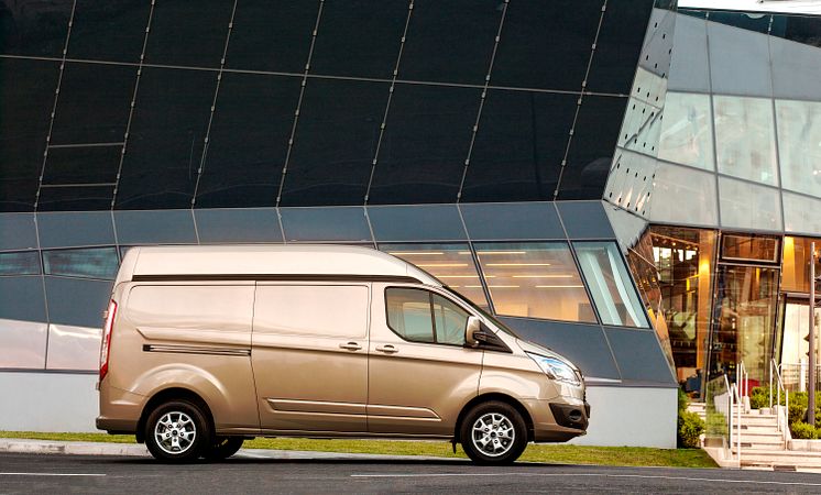 FORD TRANSIT CUSTOM HIGH ROOF - 2