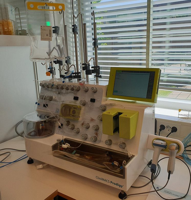 Bioreaktor CliniMACS Prodigy inköpt för Lundbergsmedel.jpeg