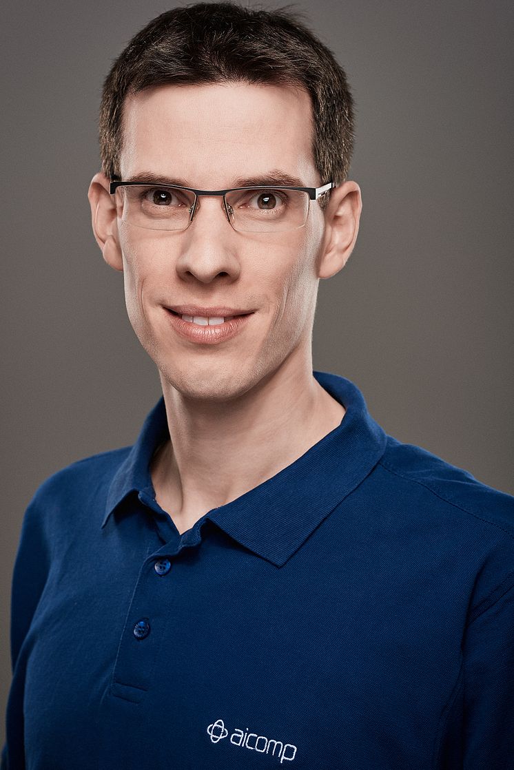 web-2048px_aicomp-Matthias-Waltz-Business-Portrait-Businessfoto-Wien-2