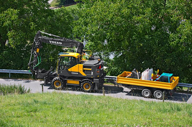 Volvo EW160E och EW180E - fabriksmonterad dragkrok