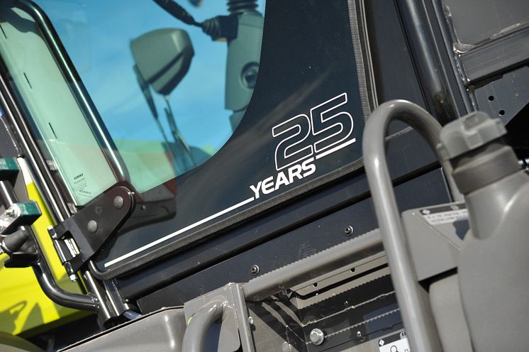 CLAAS_XERION_25år_05