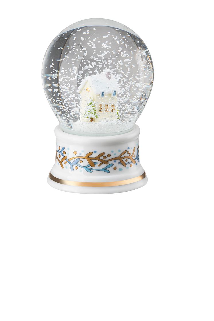 HR_Collector's_Items_Renata_Christmas_Eve_Snow_globe