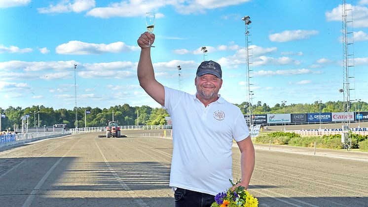 Stefan P Pettersson stor vinnare på Mantorp hyllar
