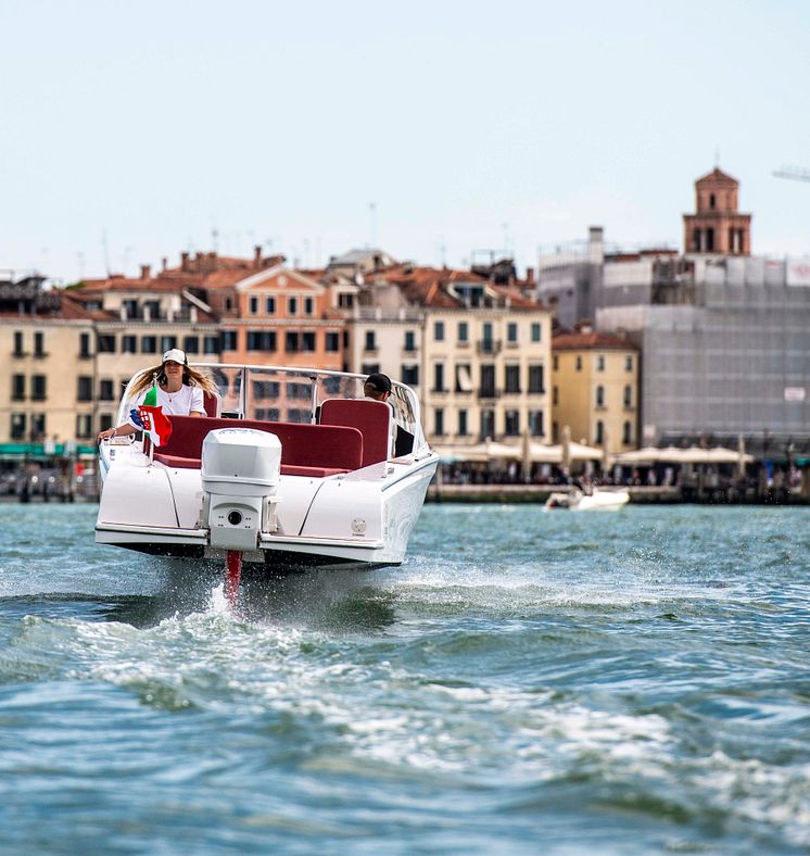 Candela C-7 in Venice