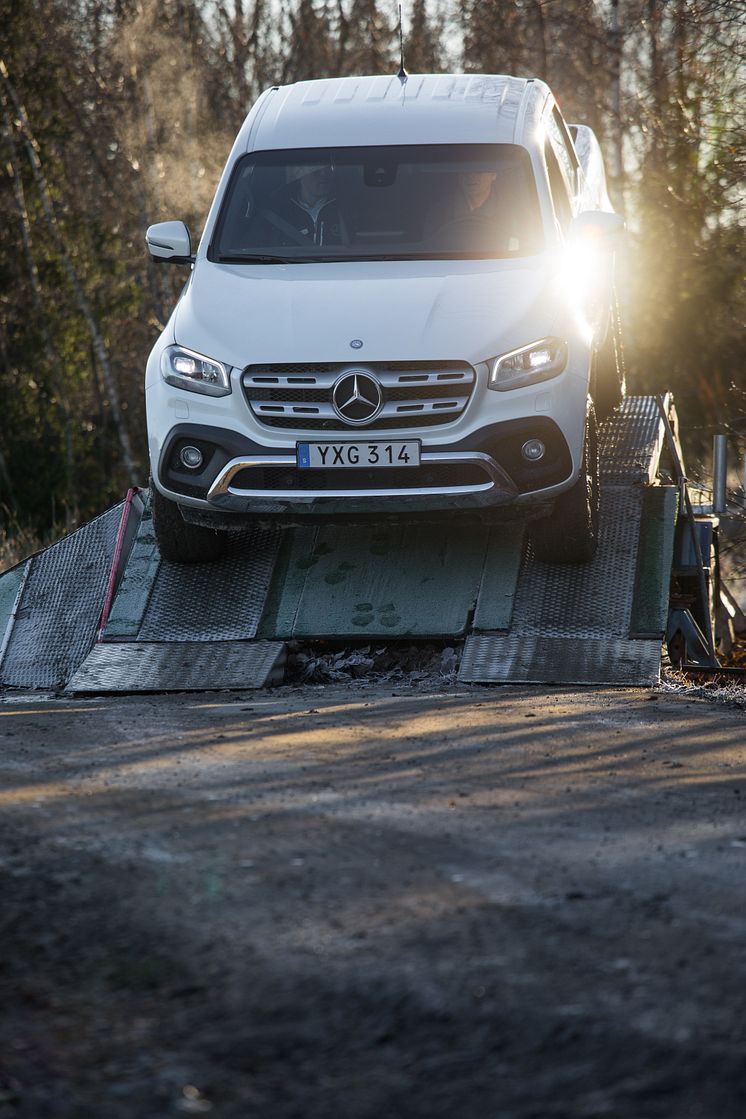 Mercedes-Benz X-Klass på svensk mark