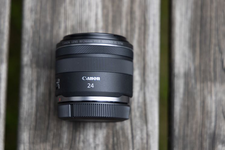 Canon RF24mm_Ambient_1