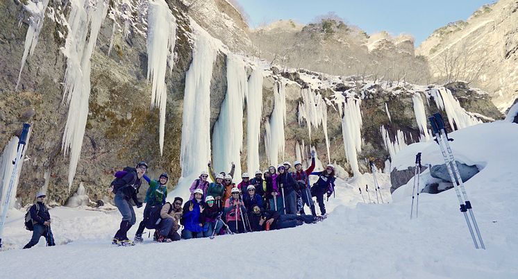 Snow-trekking in the Unryu Valley