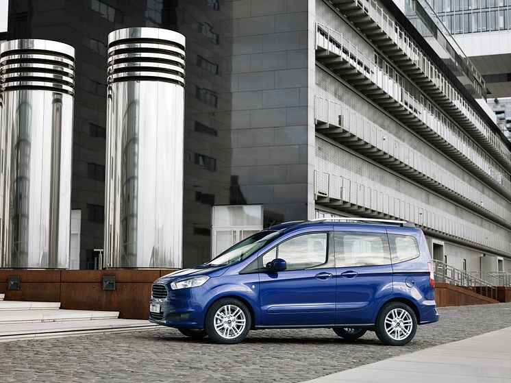 Nye Ford Tourneo Courier