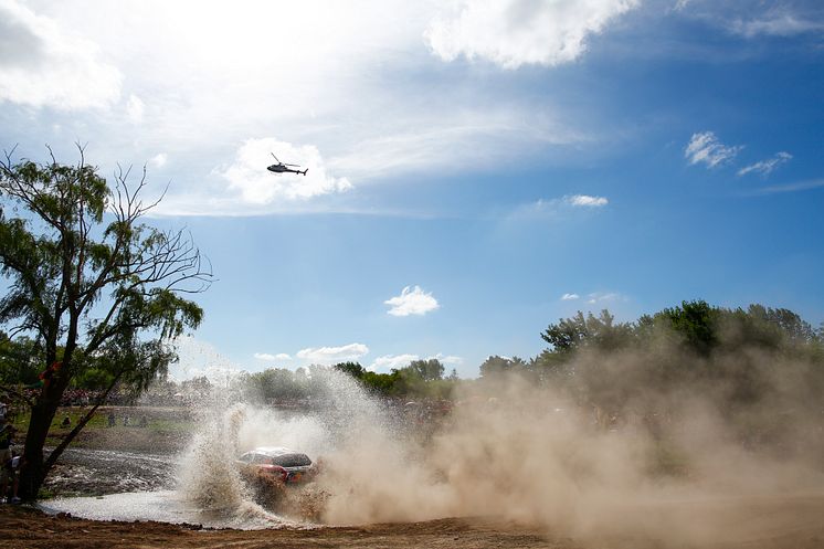 Peugeot vann världens tuffaste ökenrally – Dakar 2016 