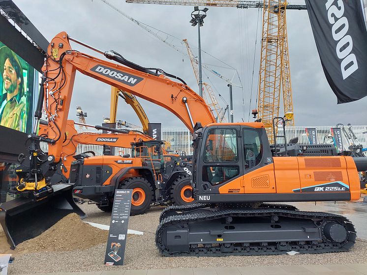 Doosan DX225LC-7X